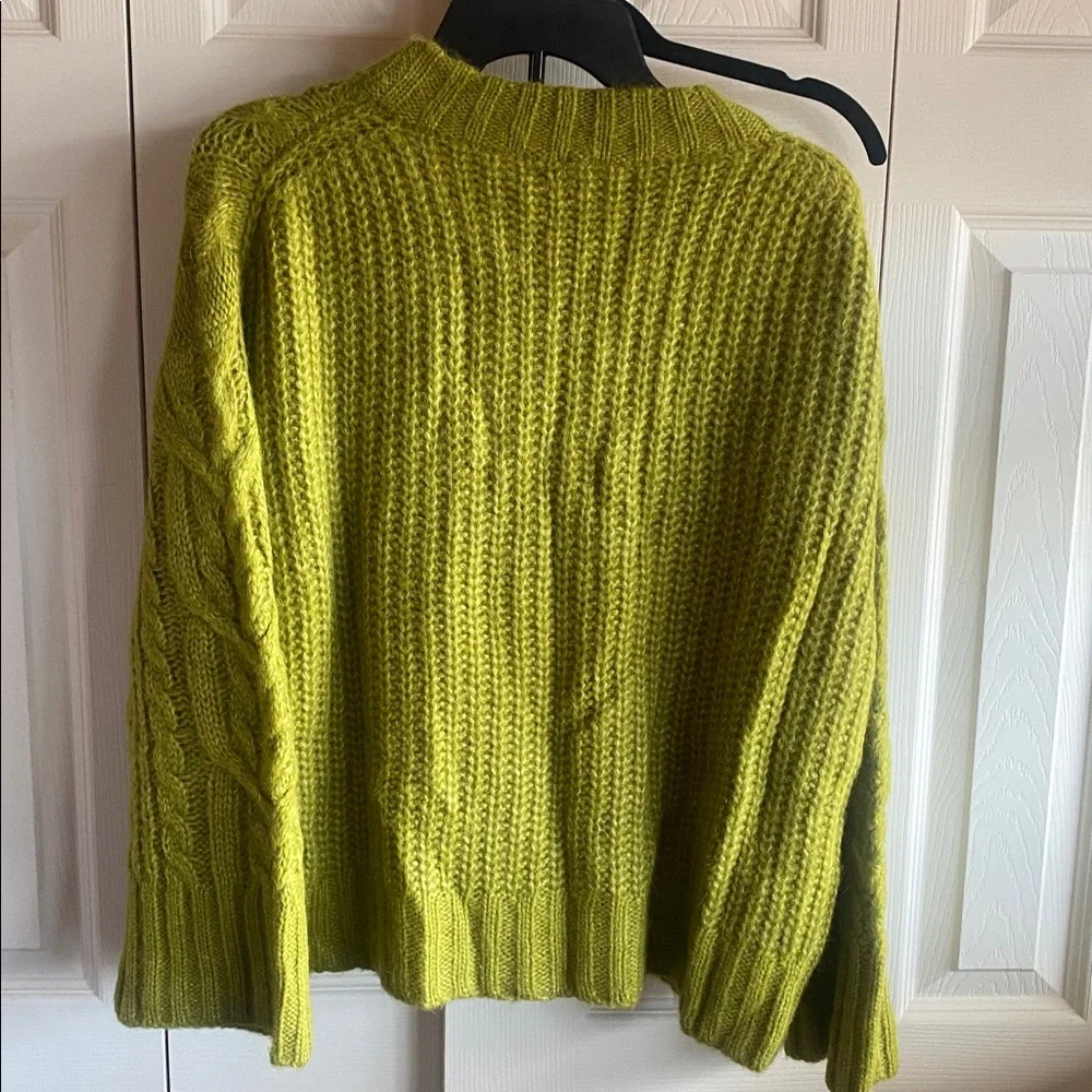 ELEVEN SIX NWT MONICA Alpaca Blend Pullover Sweater in Citrine - Picture 5 of 17